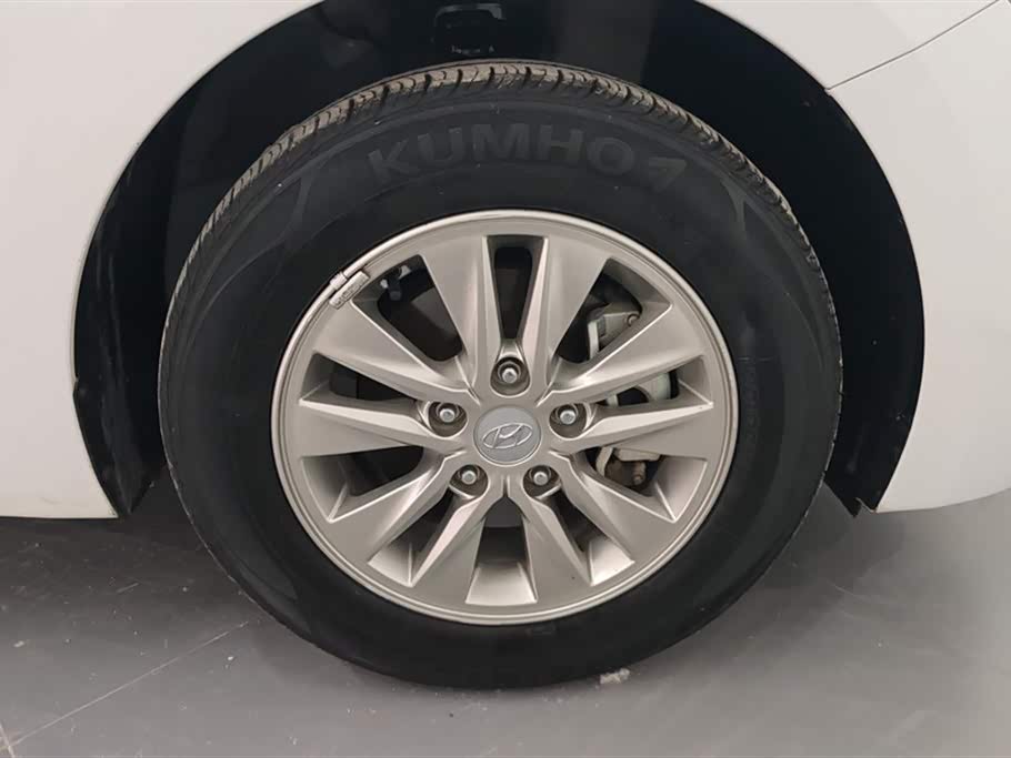 Hyundai Yuedong
