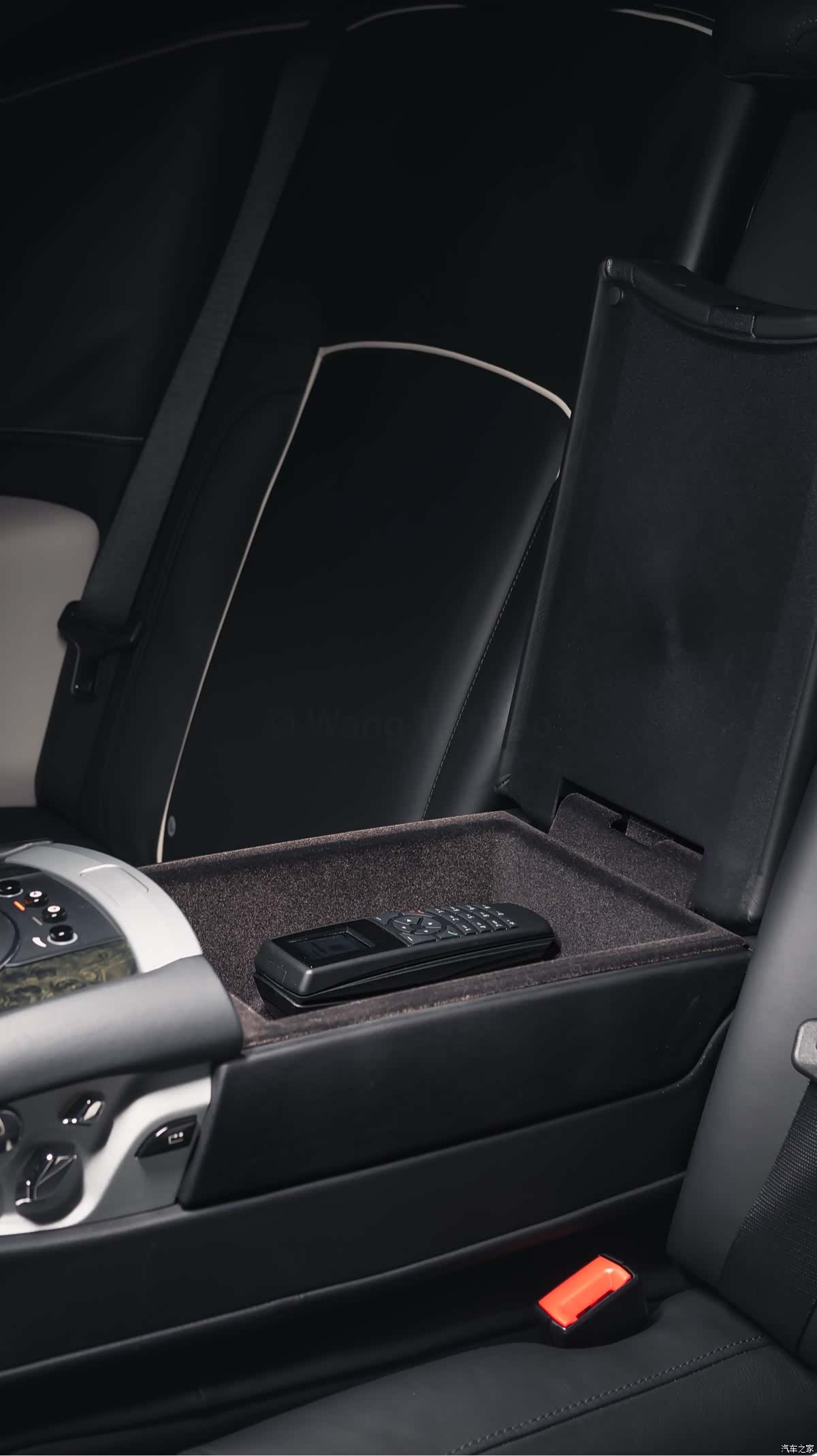 Rolls-Royce Ghost, 2015 26