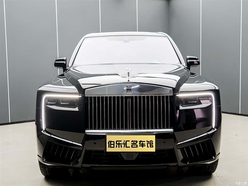 Rolls-Royce Cullinan, 2025 4