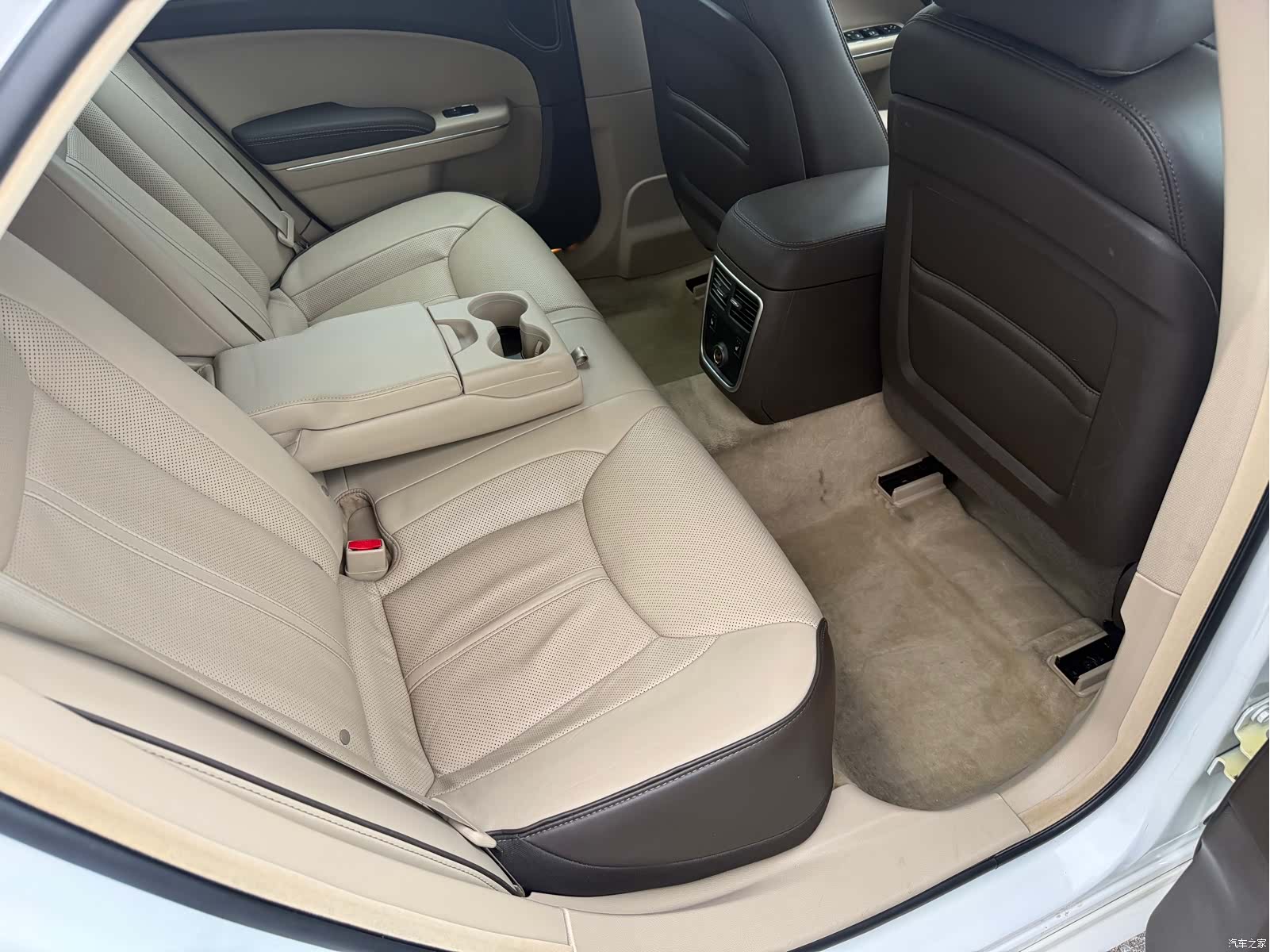 KeLaiSiLei(JinKou) 300C, 2012 12
