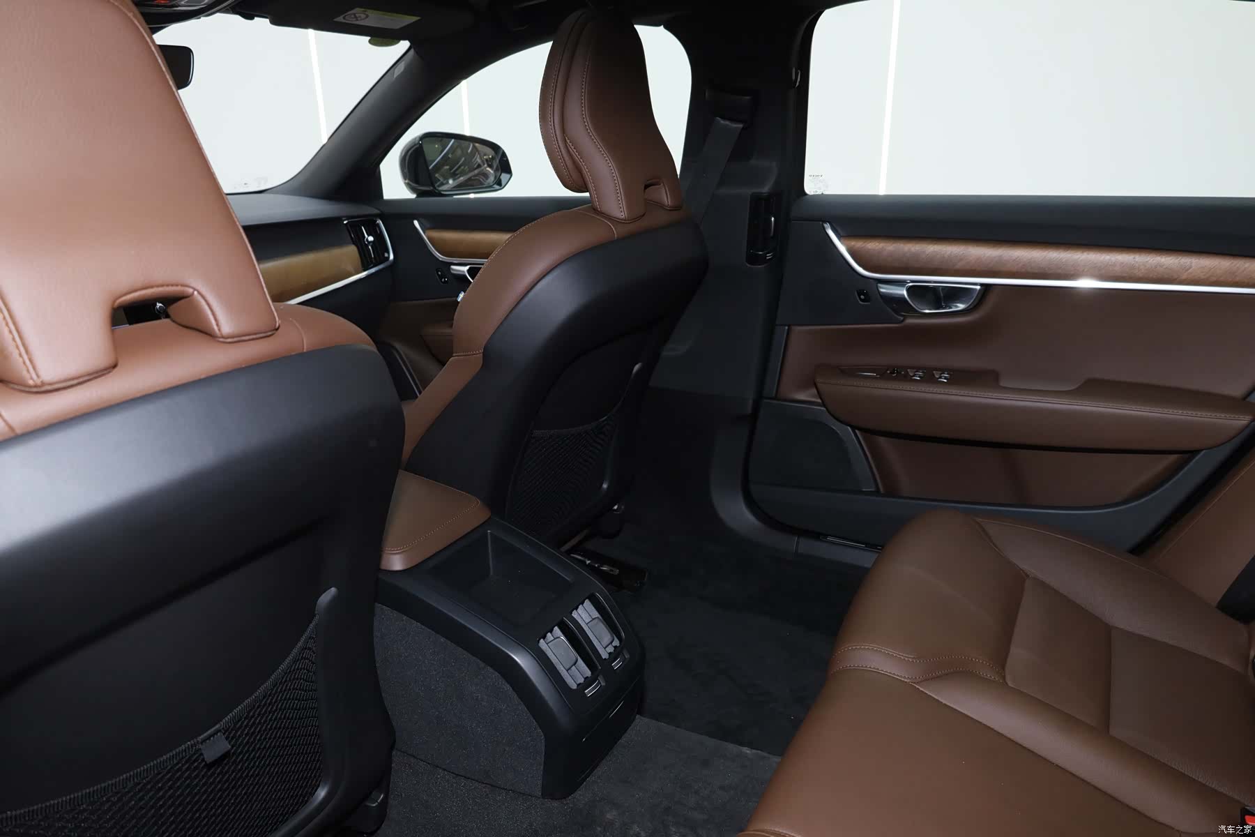 Volvo S90, 2025 29