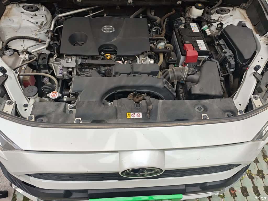 Toyota RAV4, 2021 11