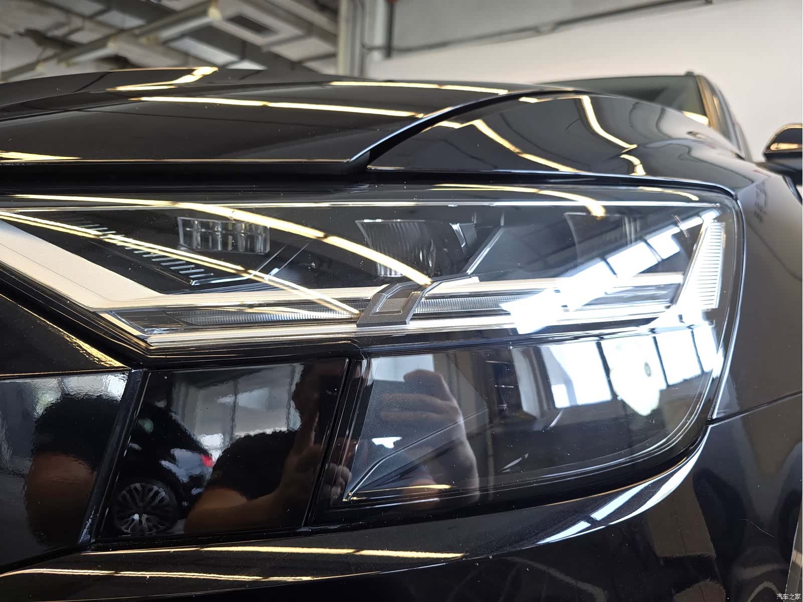 Audi Q8, 2020 4