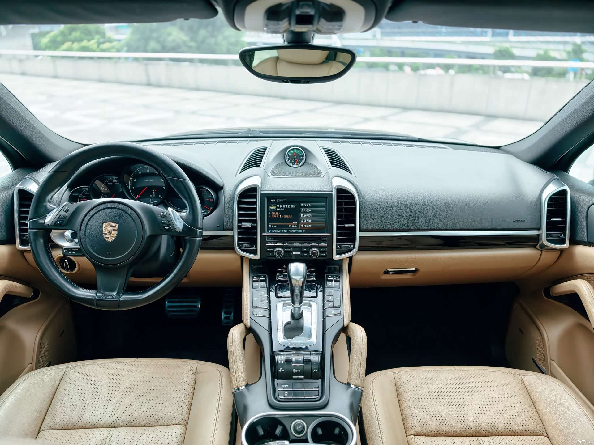 Porsche Cayenne, 2014 9