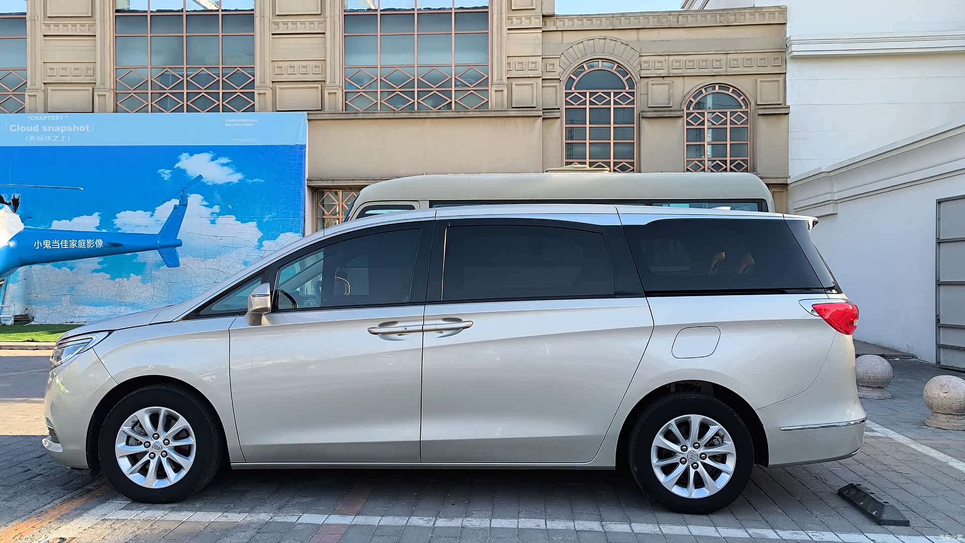 Buick GL8, 2017 все фото