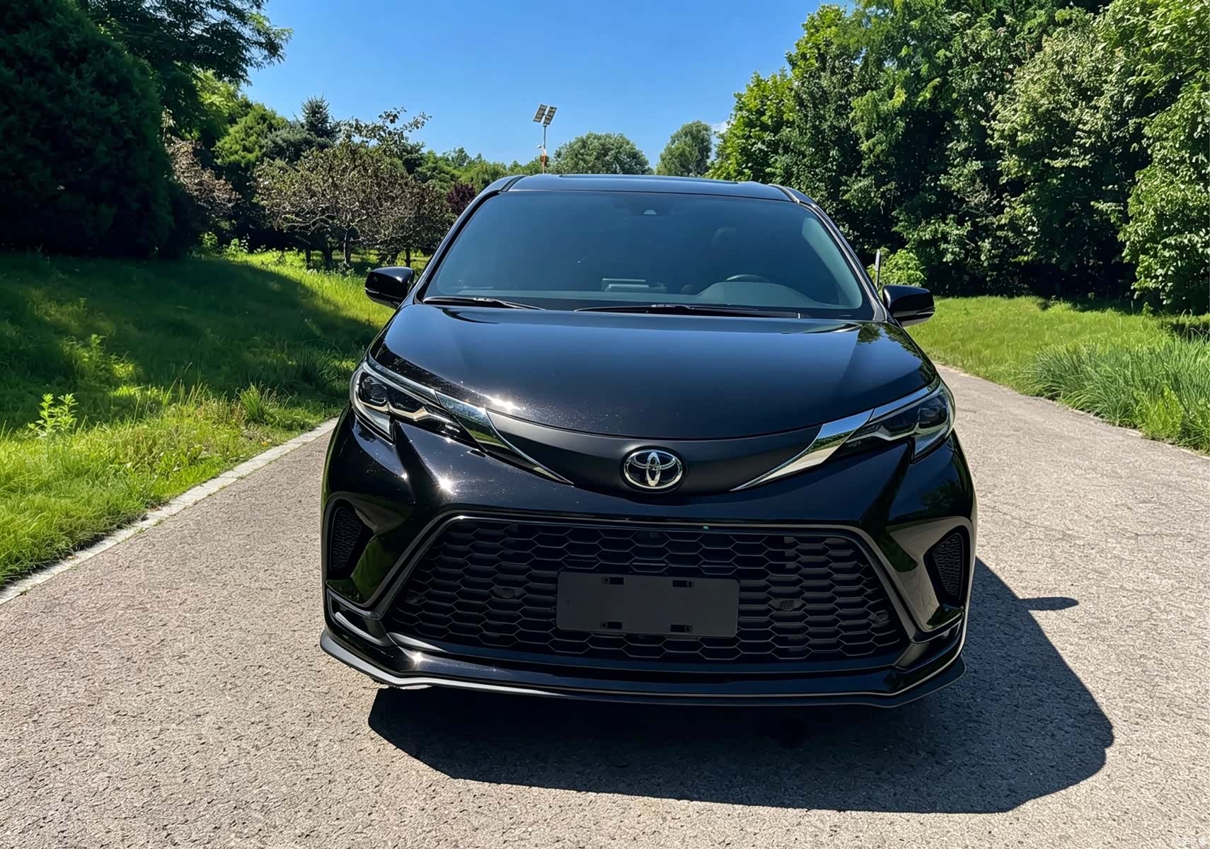 Toyota Granvia, 2026 2