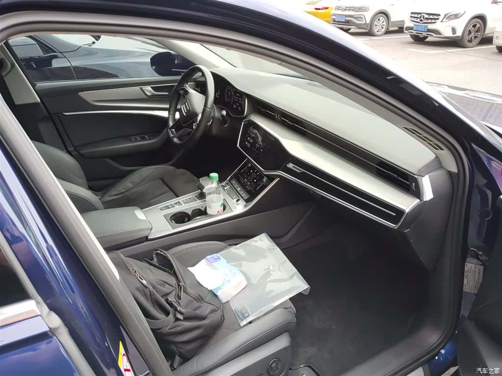 Audi A6, 2021 все фото