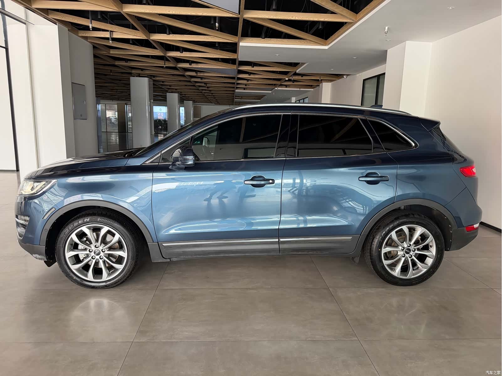 Lincoln MKC, 2019 все фото