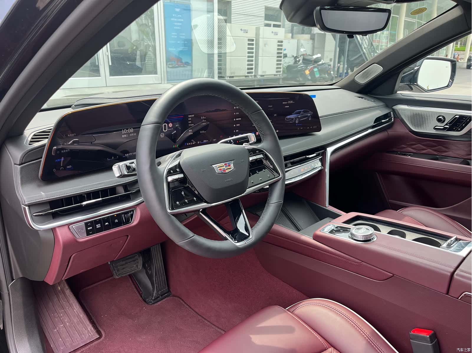 Cadillac CT6, 2025 все фото