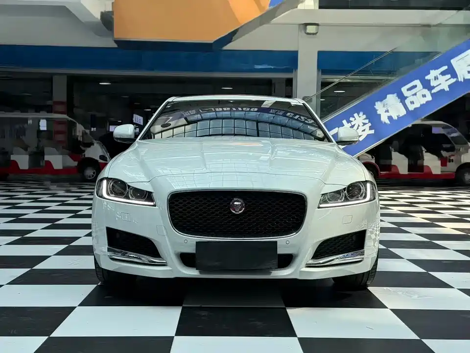 Jaguar XFL Jaguar XFL