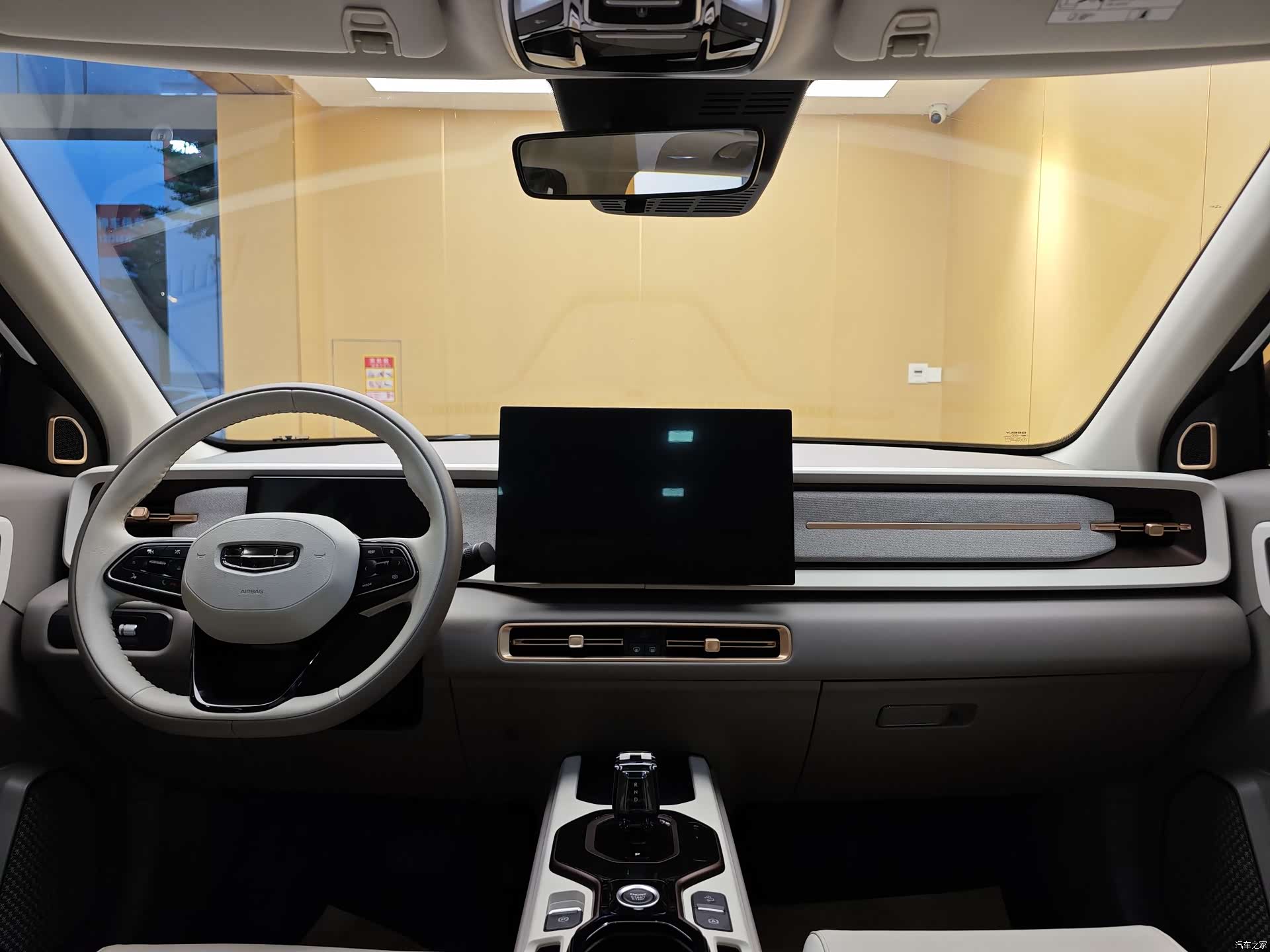 Geely Icon, 2025 20