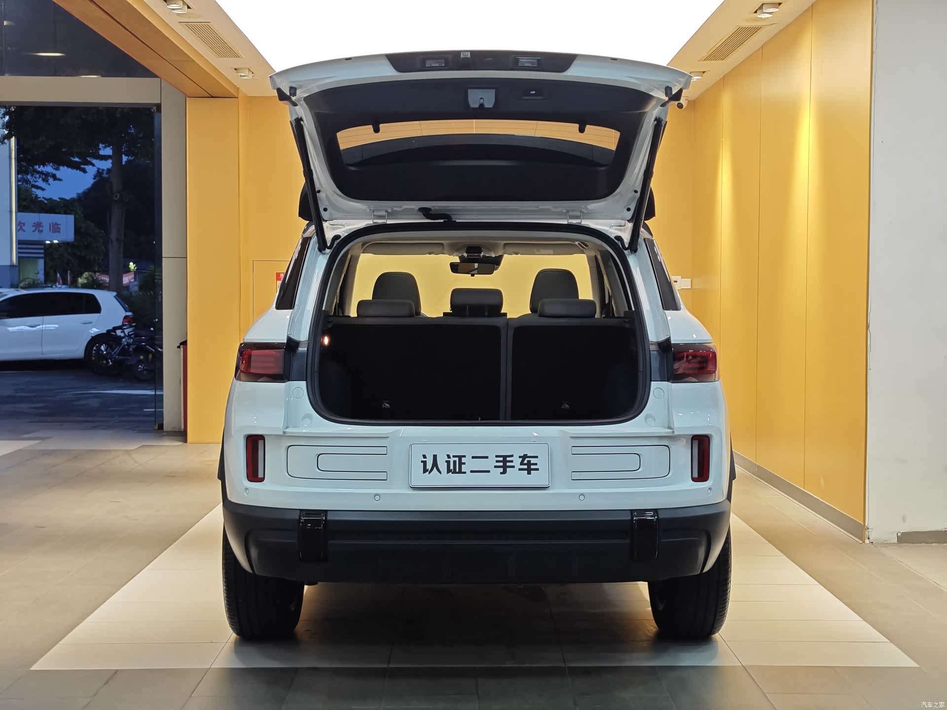 Geely Icon, 2025 28