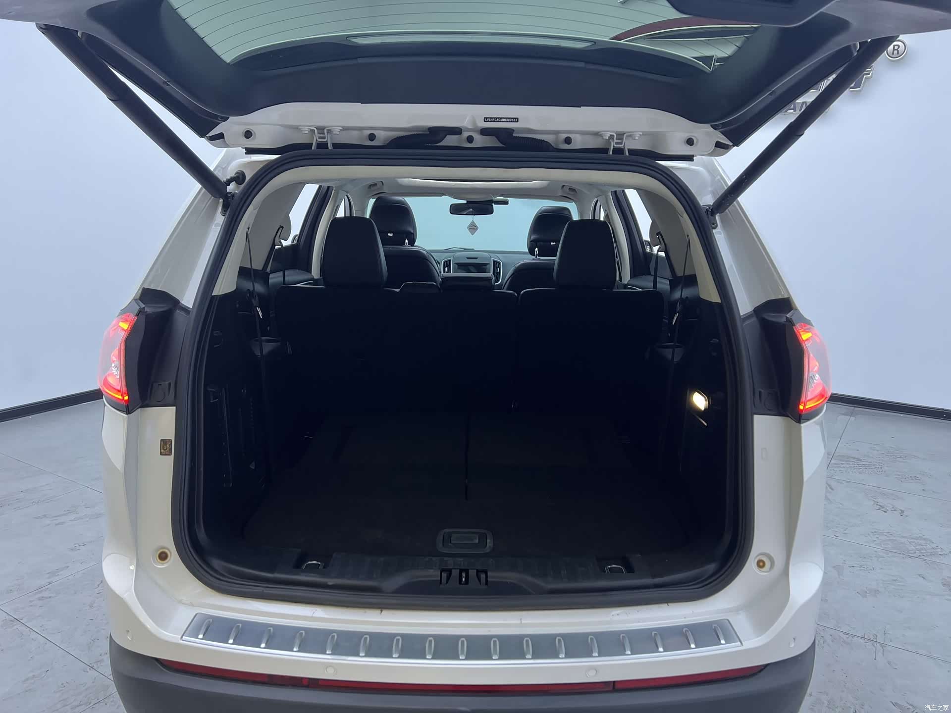 Ford Edge, 2017 16
