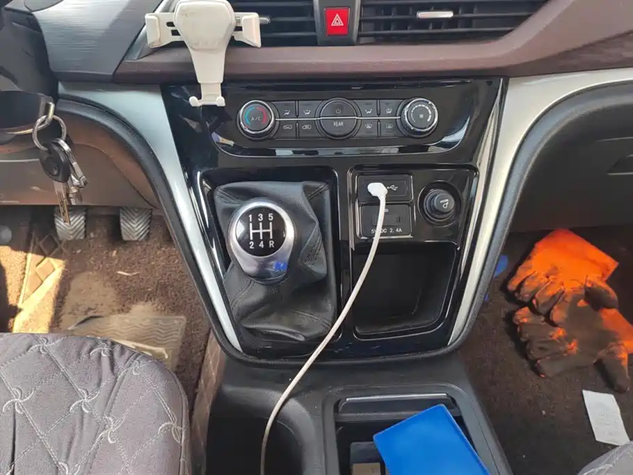 JAC Refine Ruifeng M3