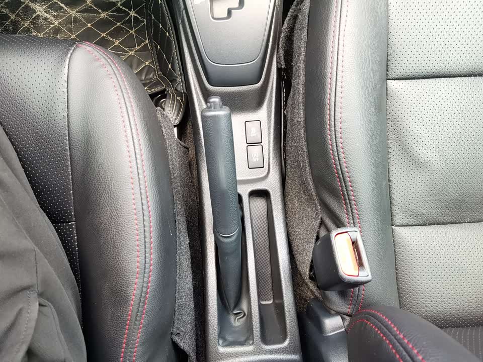 Toyota YARiS L to enjoy Toyota YARiS L to enjoy
