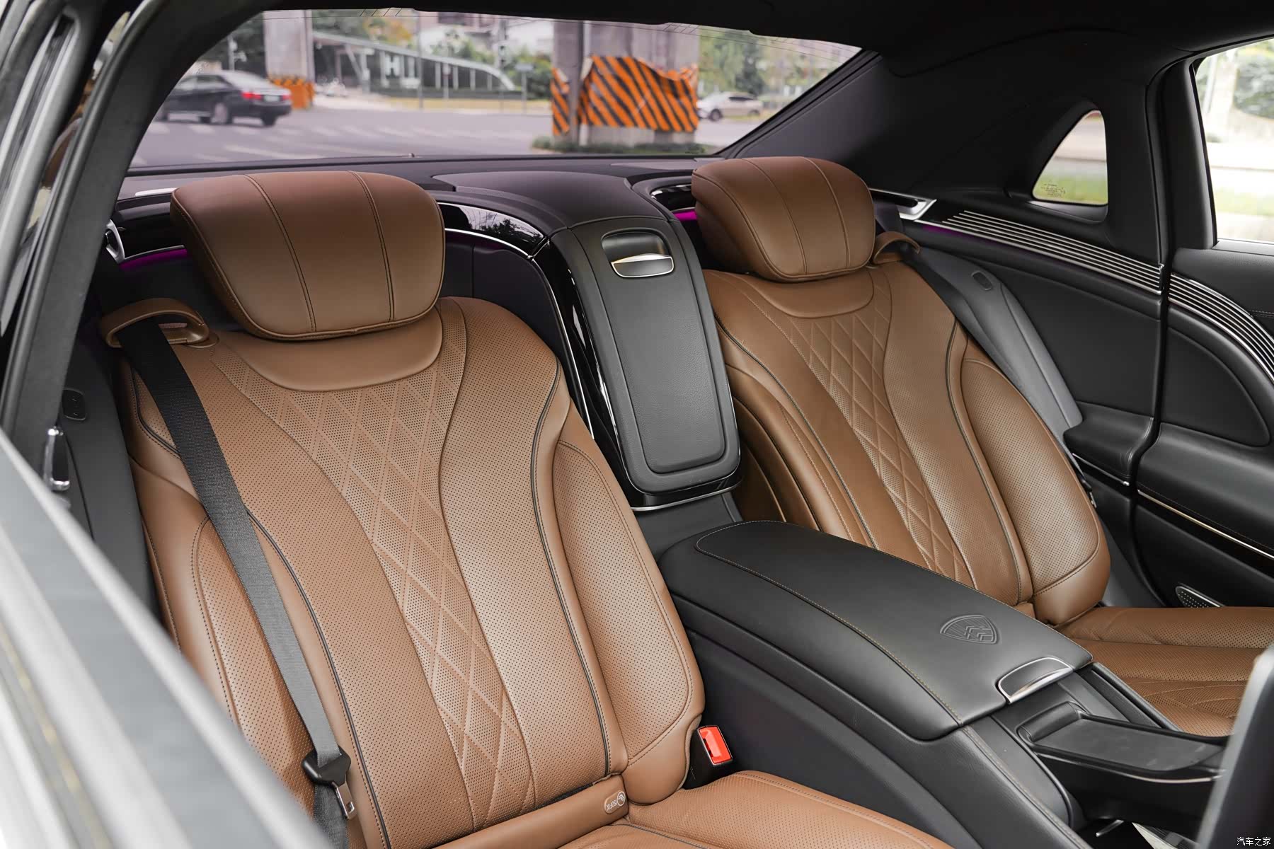 Maybach S-Class, 2019 32