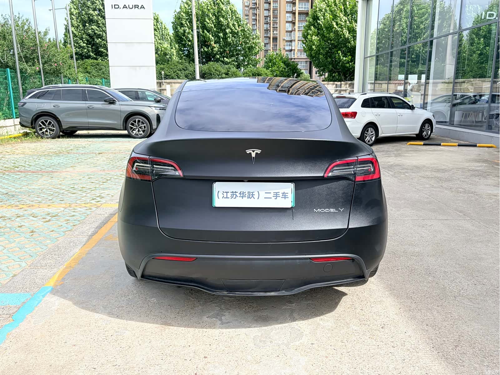 Tesla Model Y, 2023 10