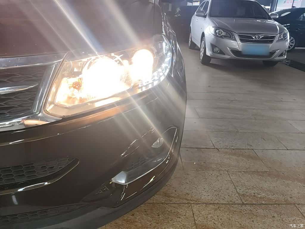 Chery 5, 2015 18