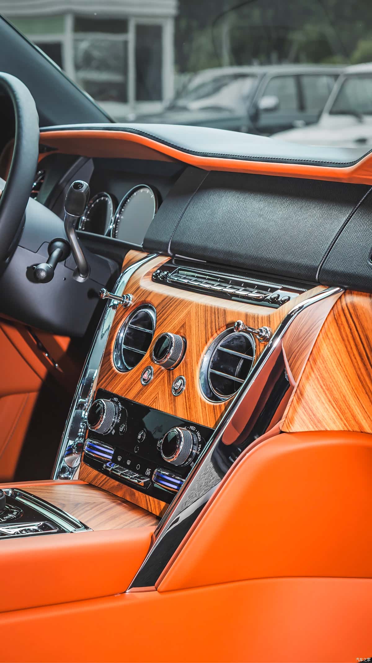 Rolls-Royce Cullinan, 2020 10