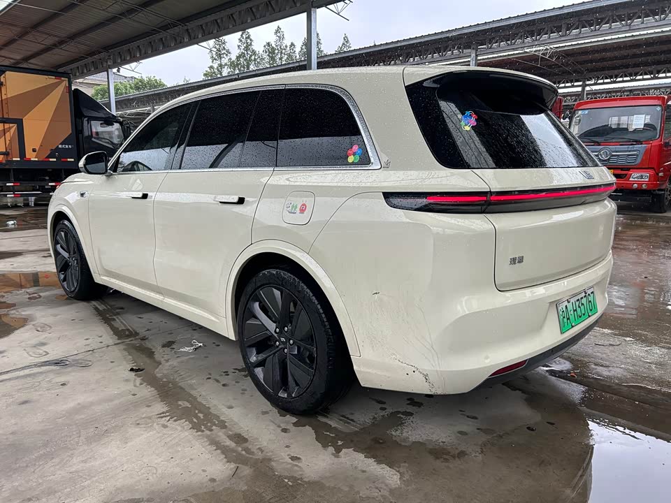 Li Auto Ideal L8