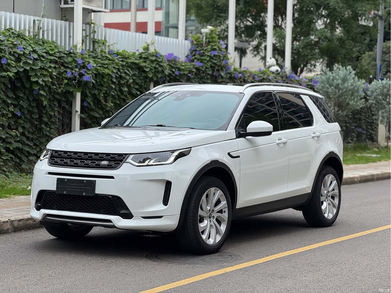 Land Rover Discovery, 2021 1
