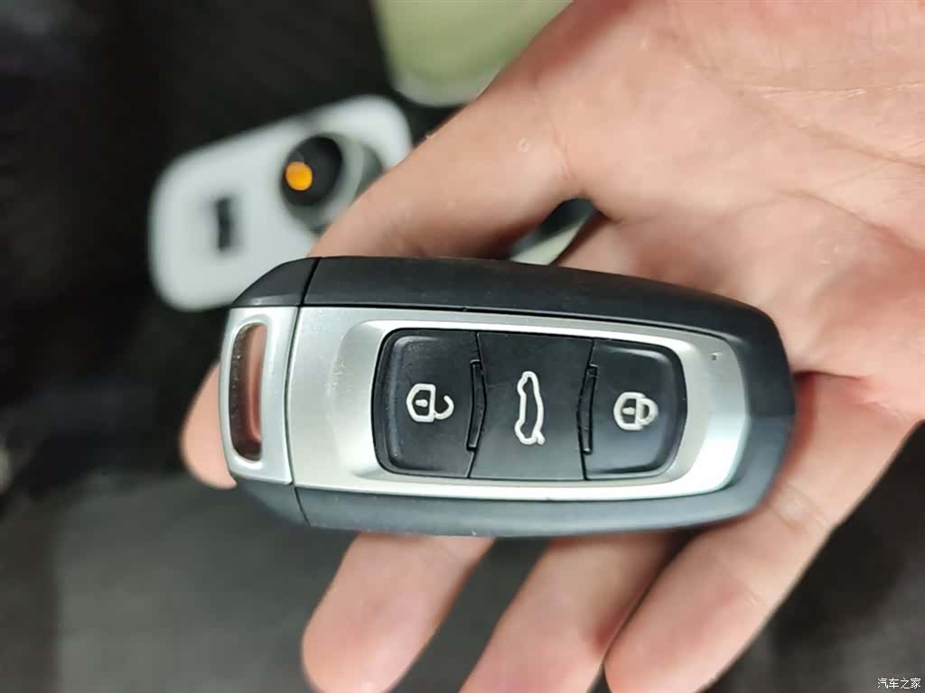 Geely Panda, 2025 9