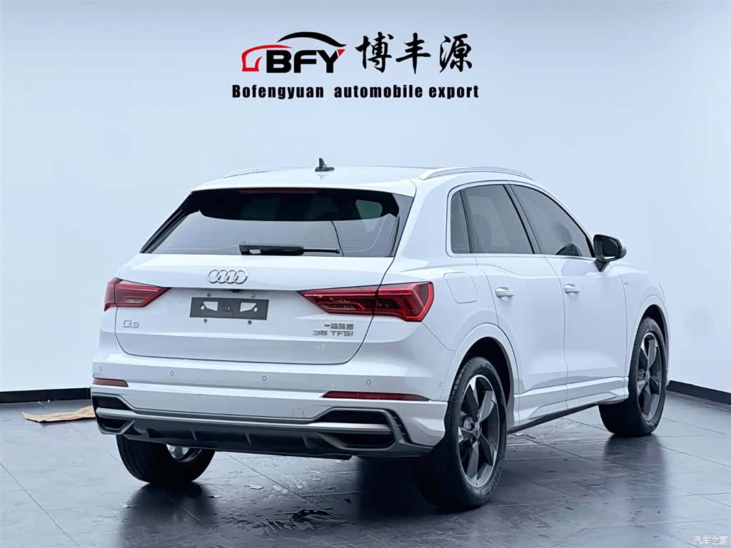 Audi Q3, 2022 3