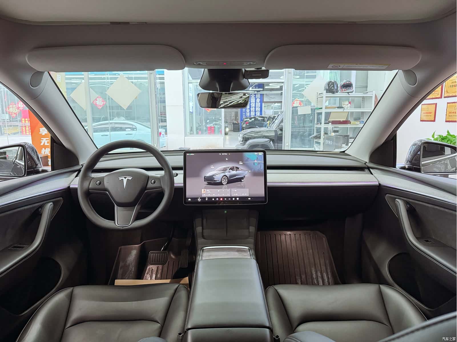 Tesla Model Y, 2024 10