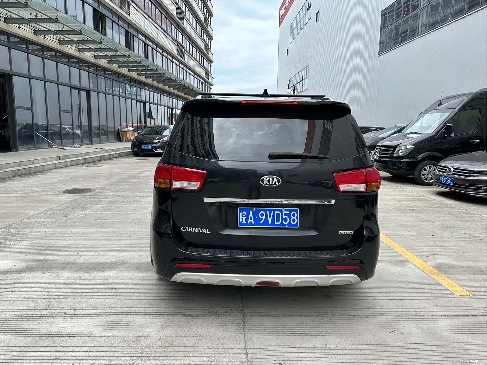 Kia Carnival, 2016 все фото