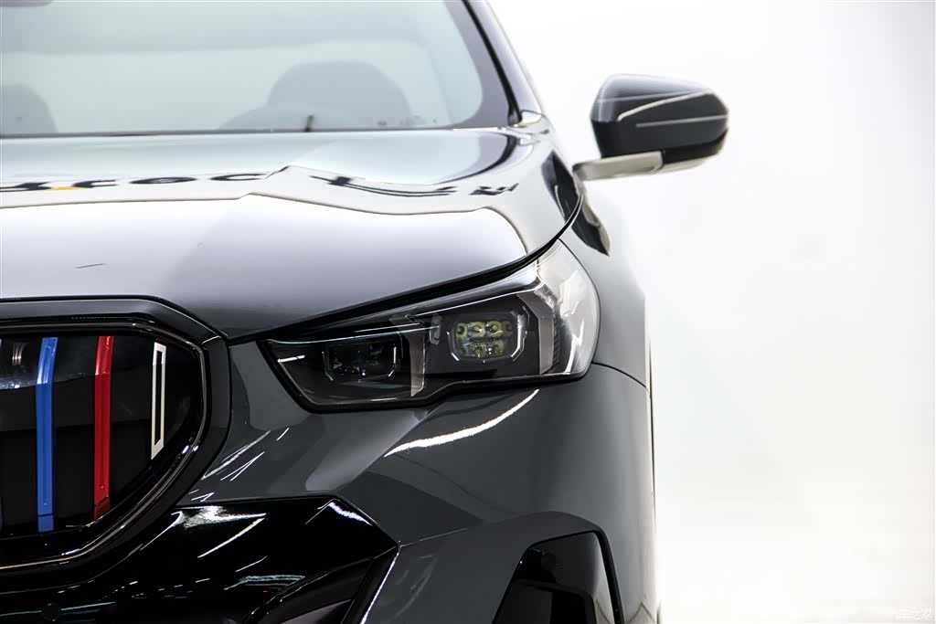 BMW 5 Series, 2025 10