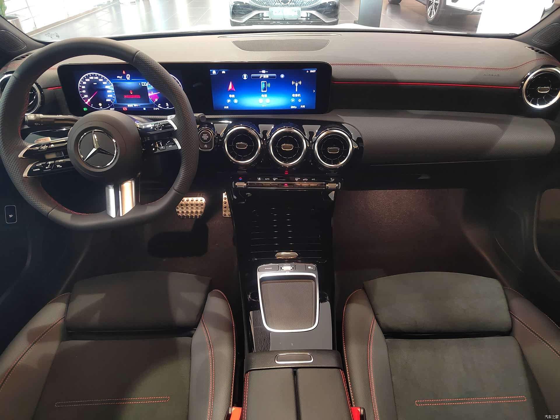 Mercedes-Benz CLA, 2026 все фото