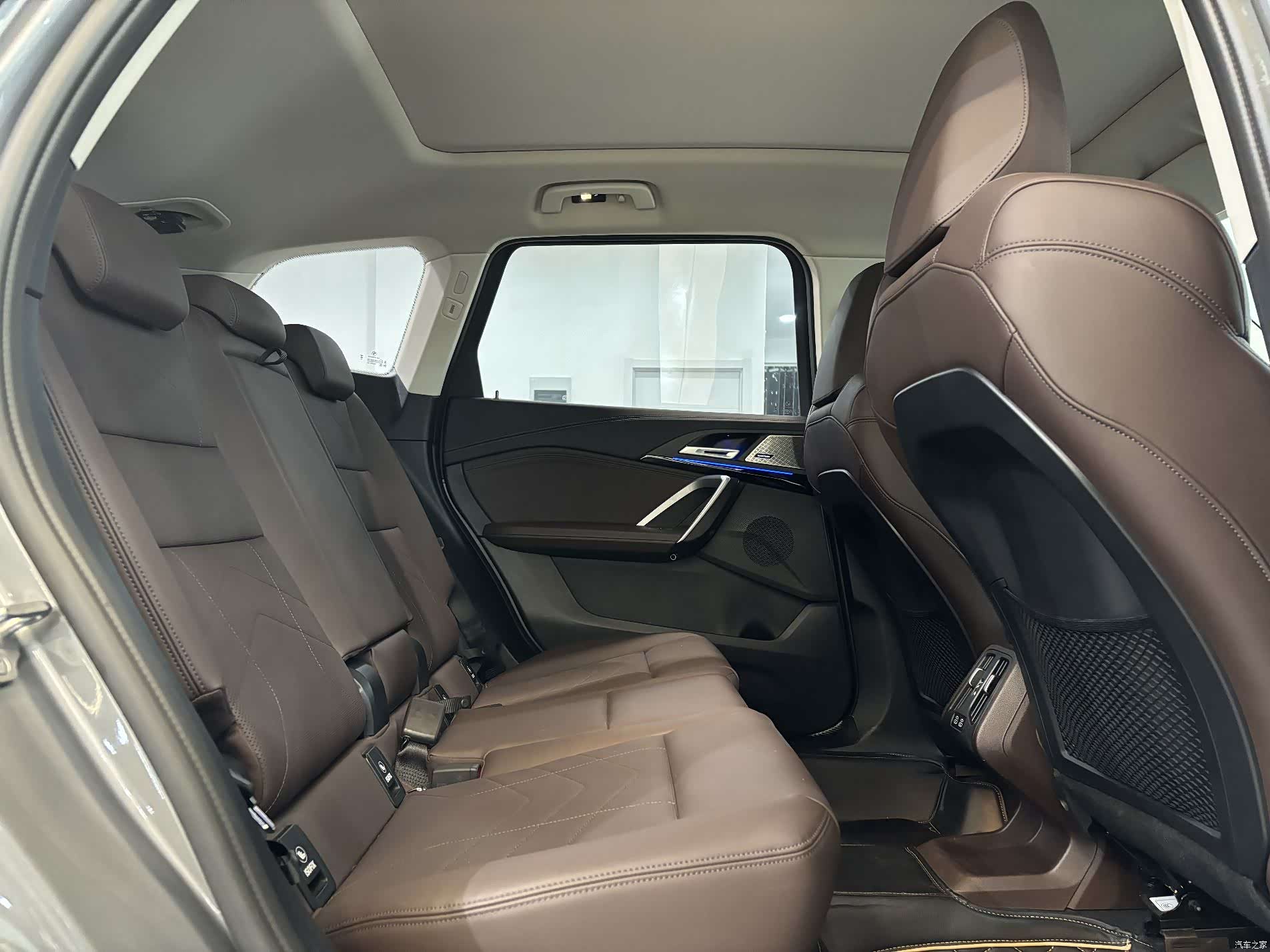BMW X1, 2023 26