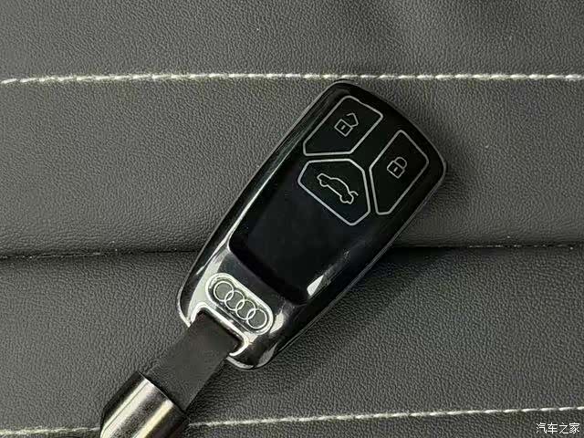 Audi Q5L, 2024 10