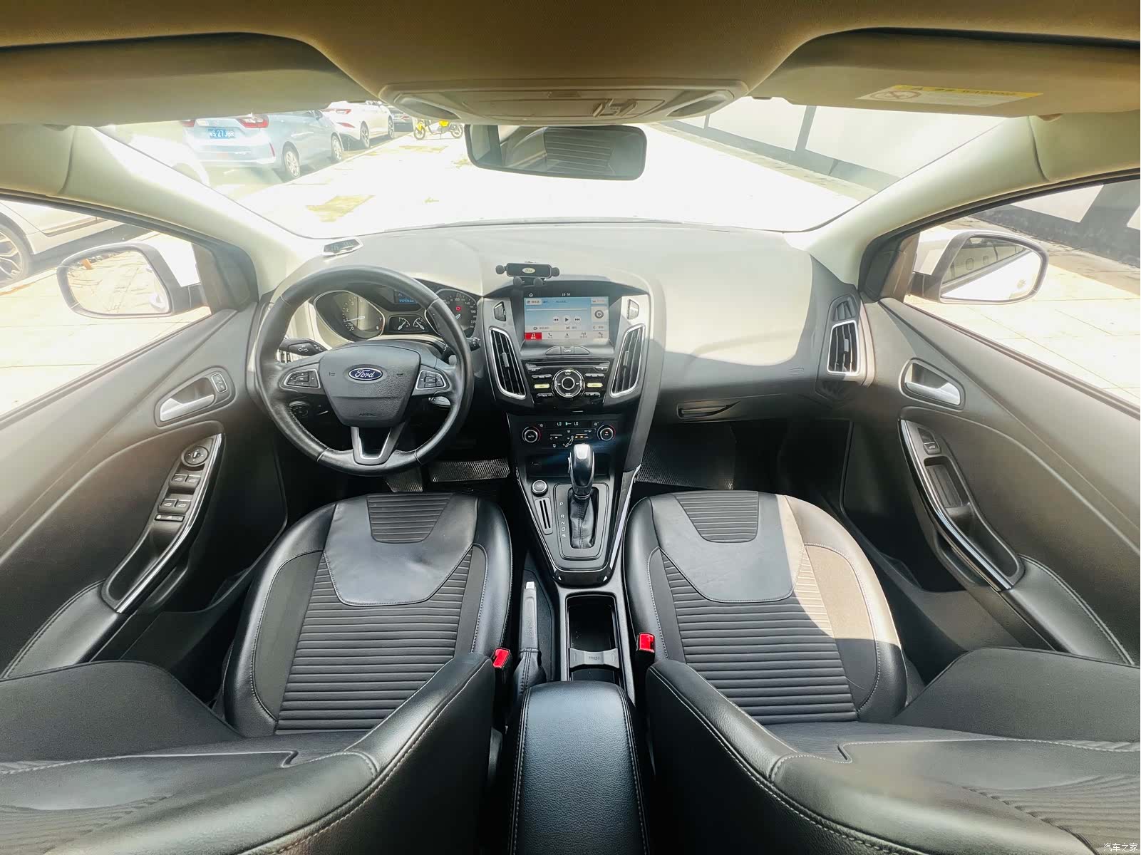 Ford Focus, 2017 12
