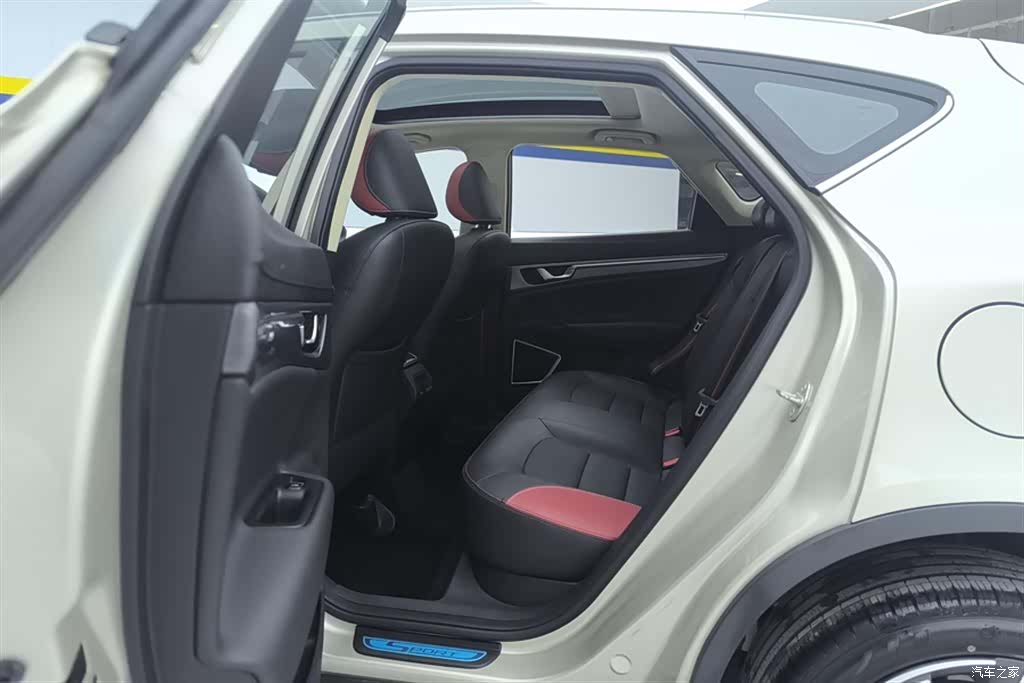Geely Emgrand, 2021 11
