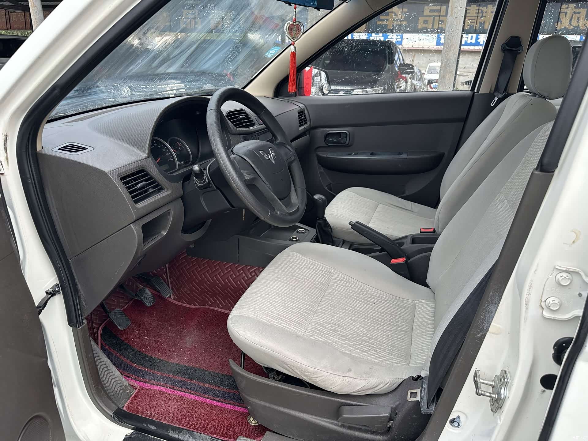 Wuling Hongguang, 2017 4