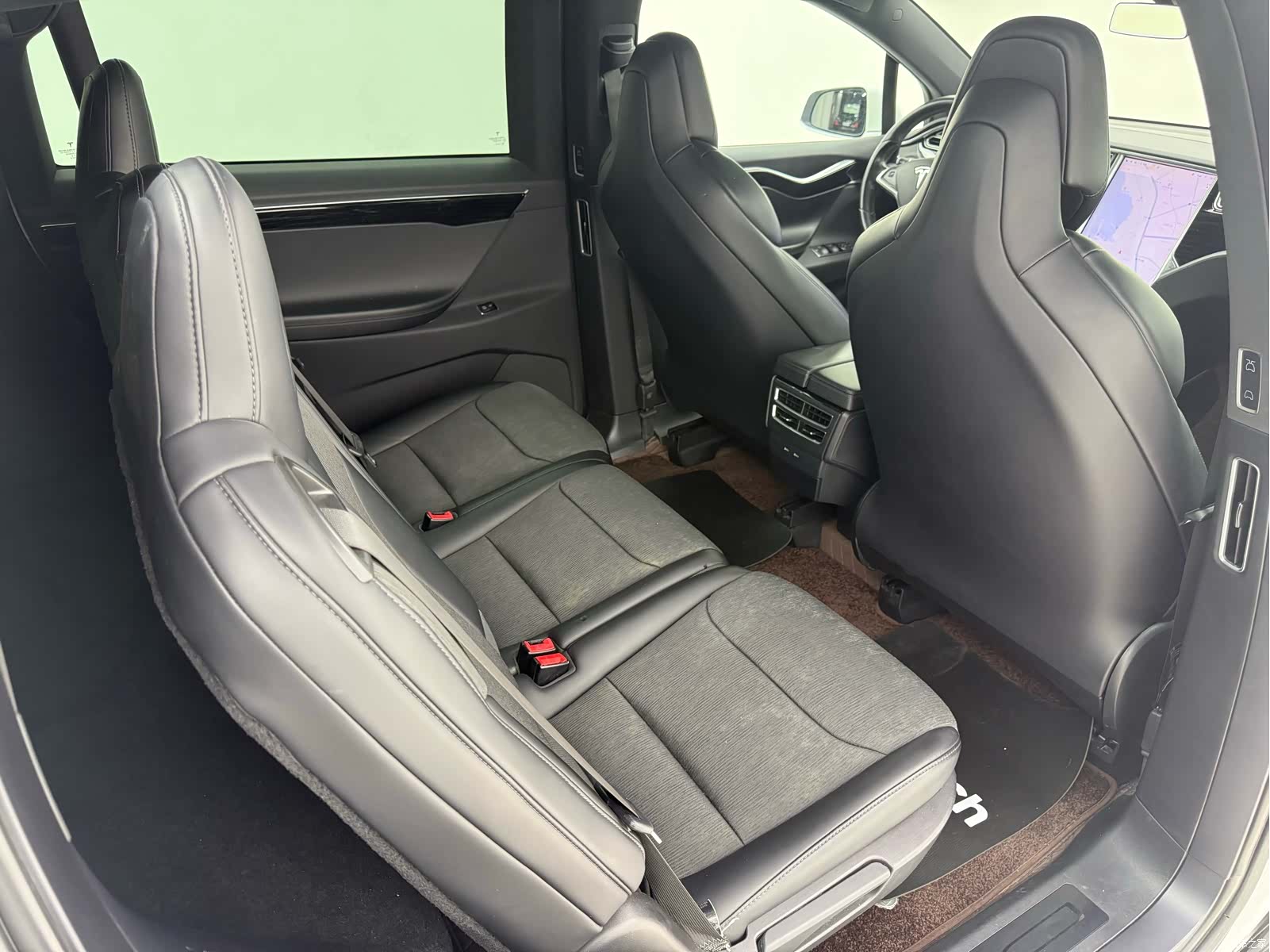 Tesla Model X, 2018 15