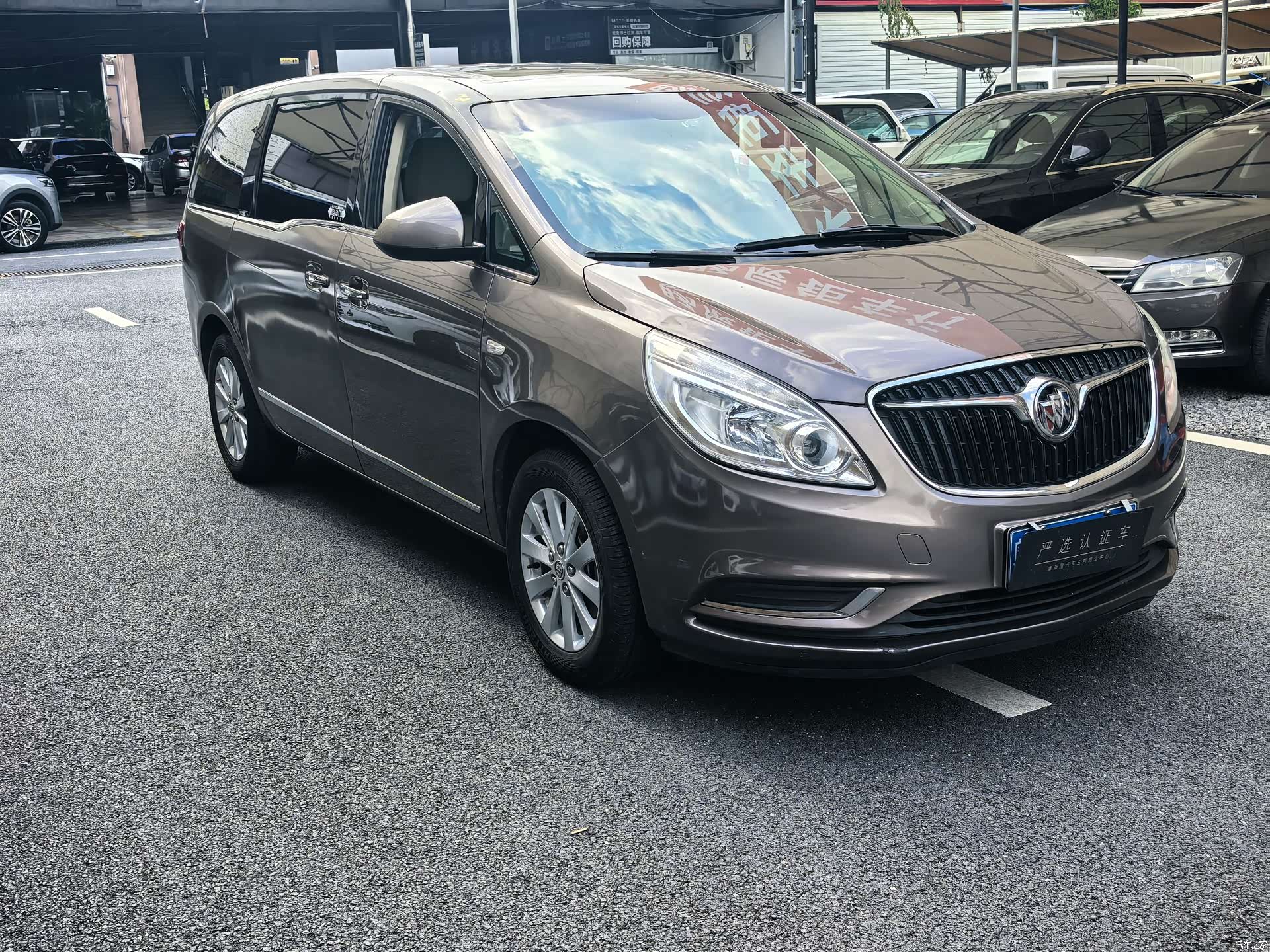Buick GL8, 2018 3