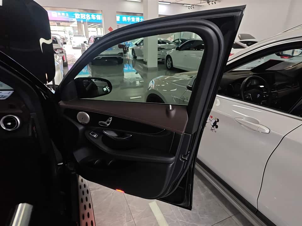 Mercedes-Benz GLC Mercedes-Benz GLC