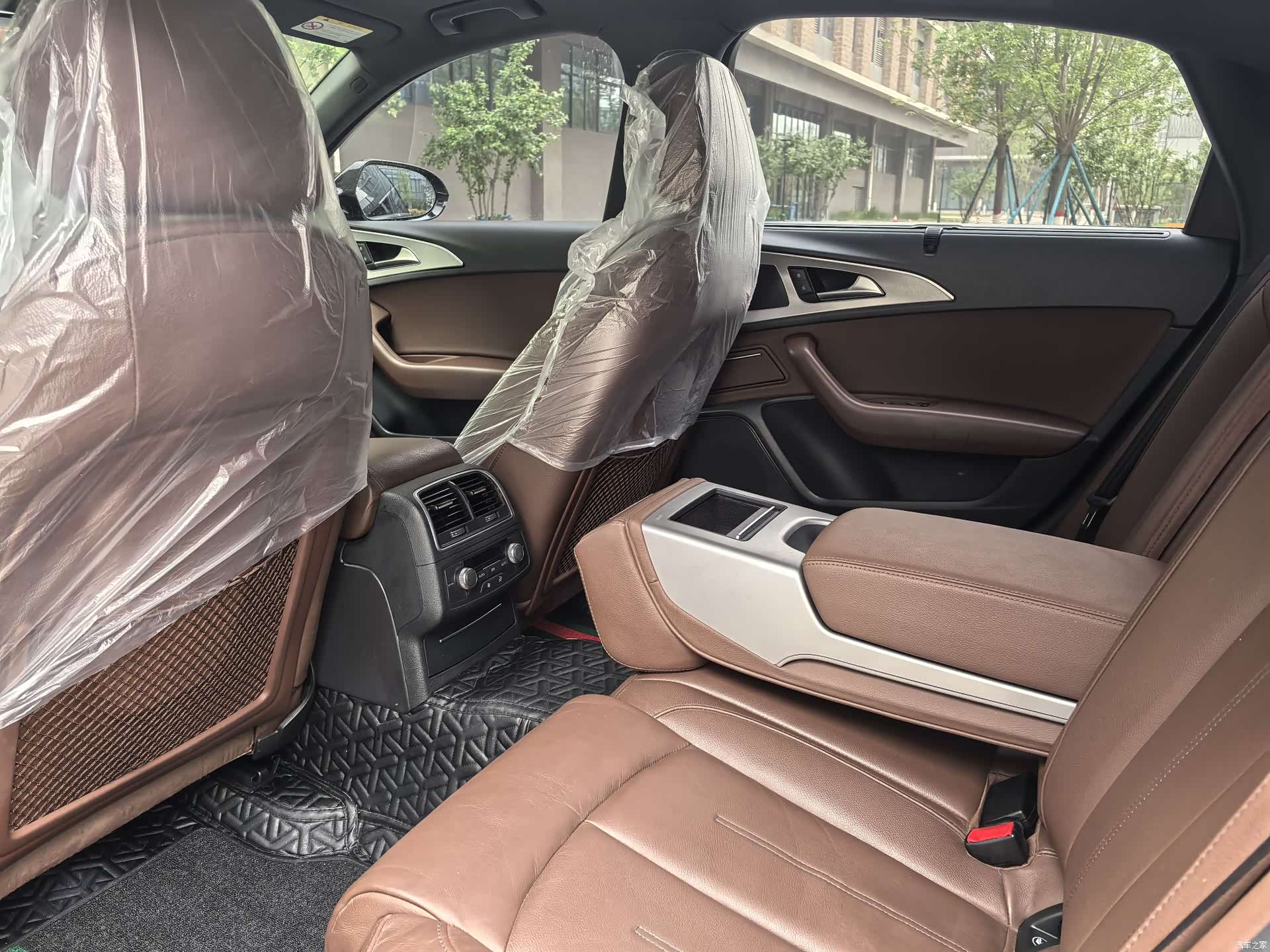 Audi A6L, 2018 все фото