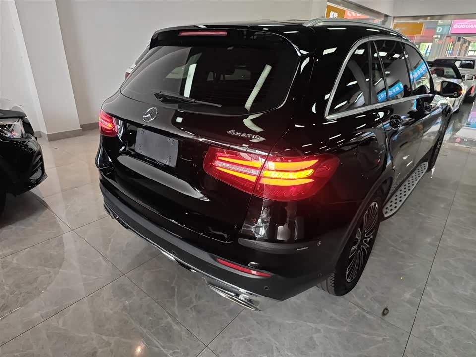 Mercedes-Benz GLC Mercedes-Benz GLC