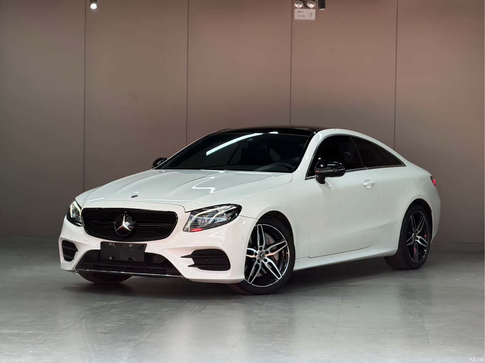 Mercedes-Benz E-Class, 2018 1