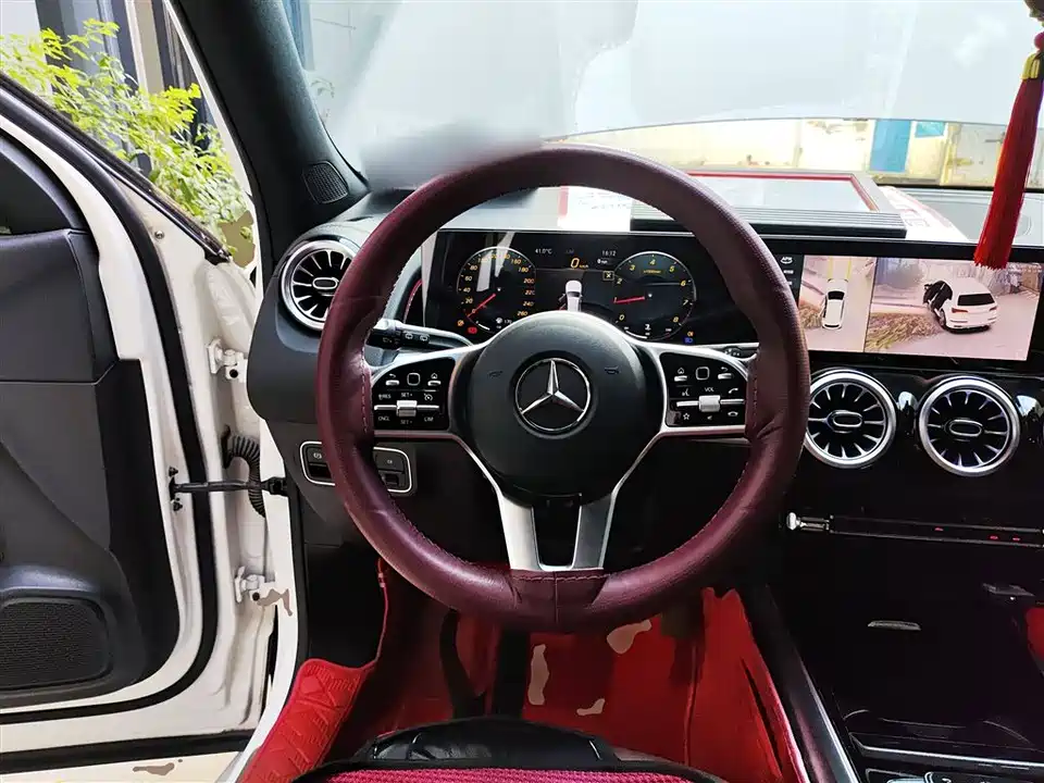 Mercedes-Benz GLB