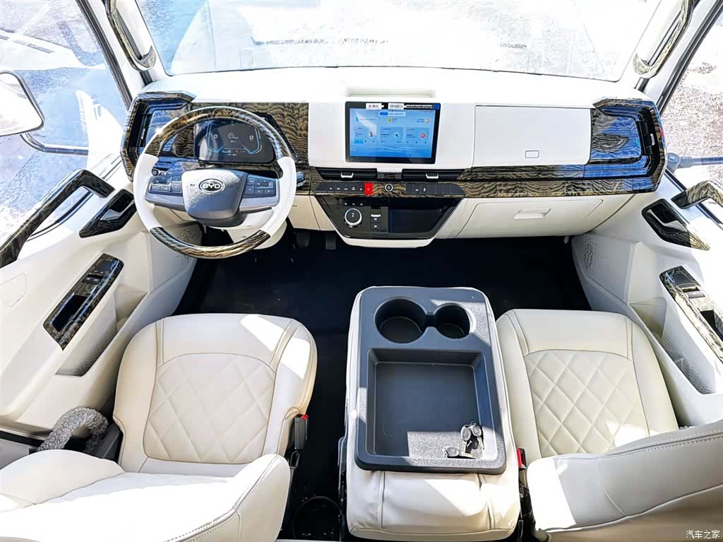 BYD T5, 2025 7