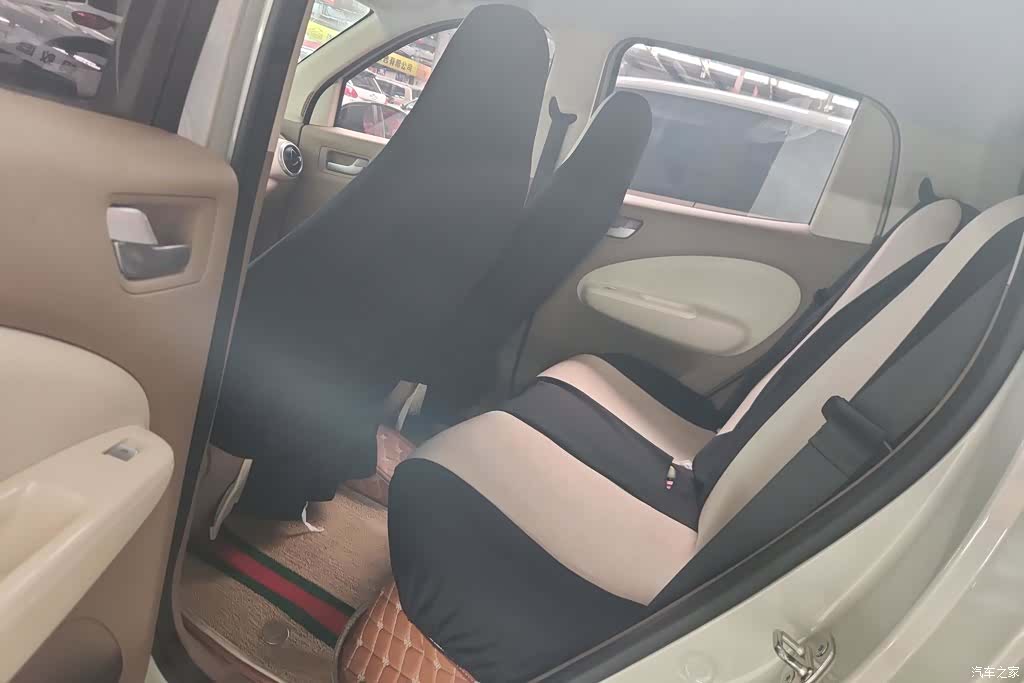 Wuling MINIEV, 2025 11