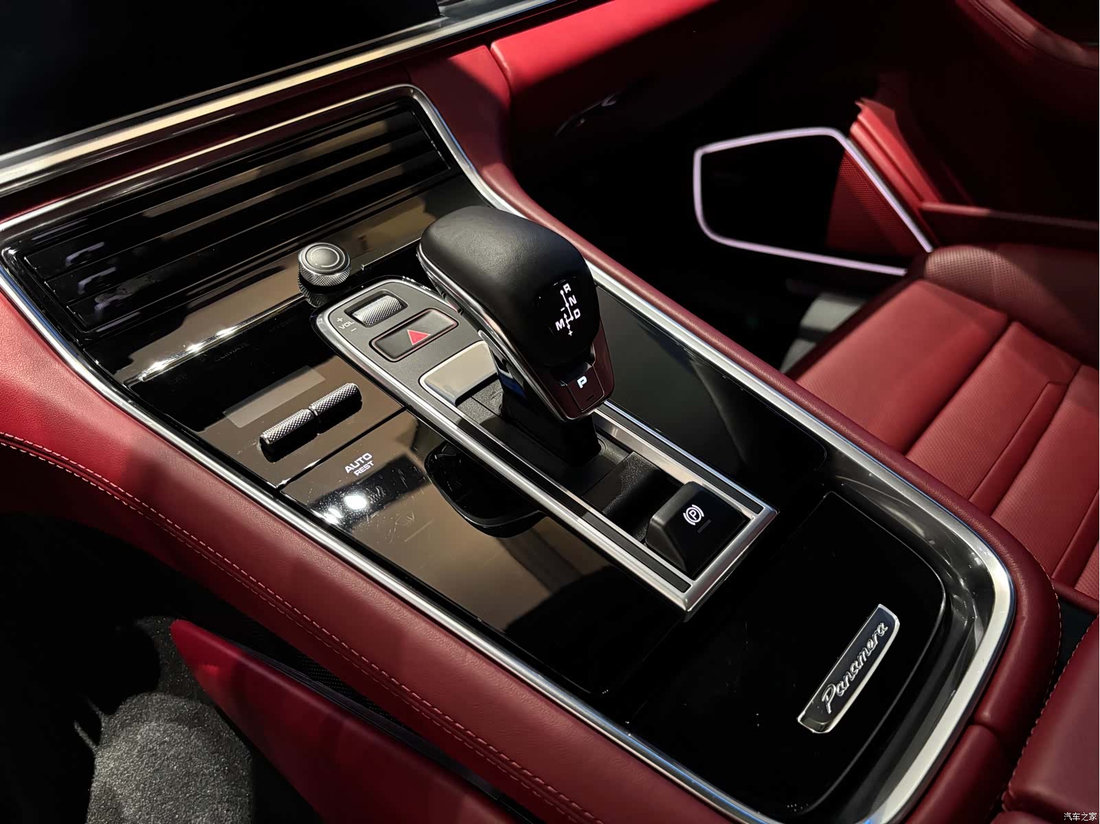 Porsche Panamera, 2022 9
