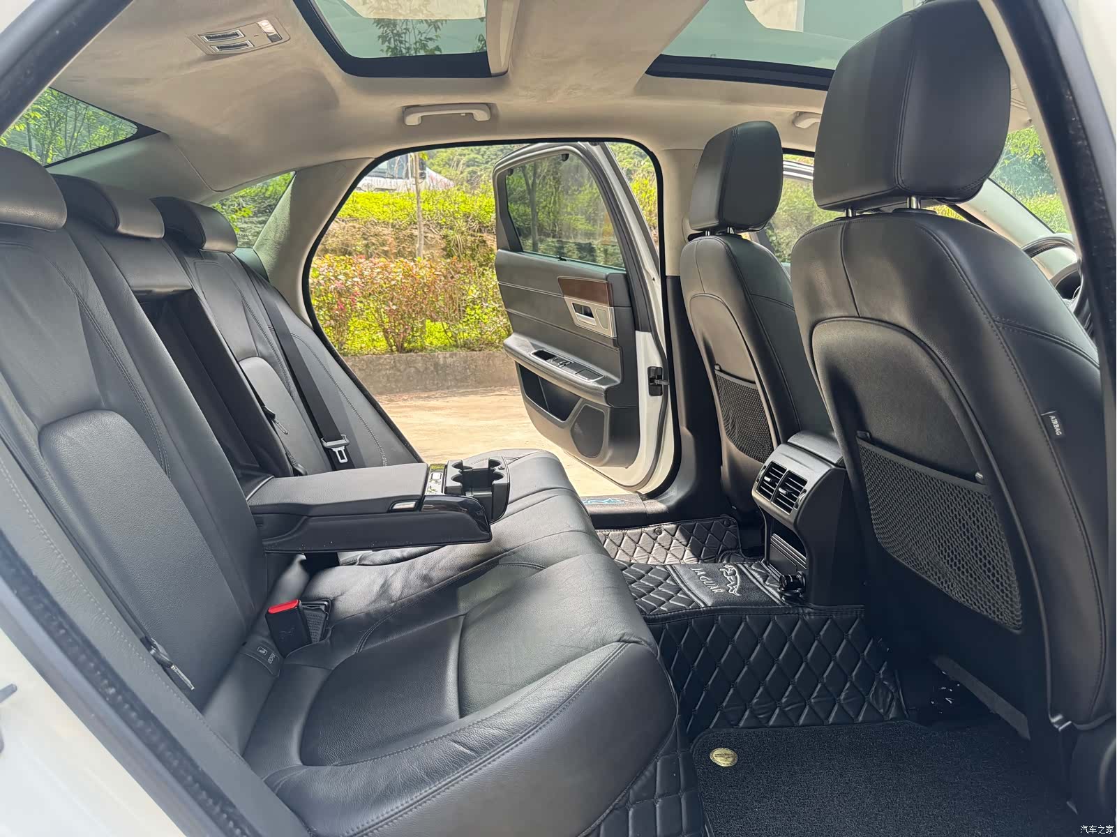 Land Rover XFL, 2017 14