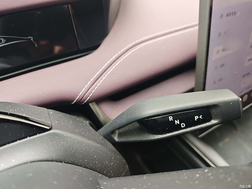 Xiaomi SU7, 2025 7