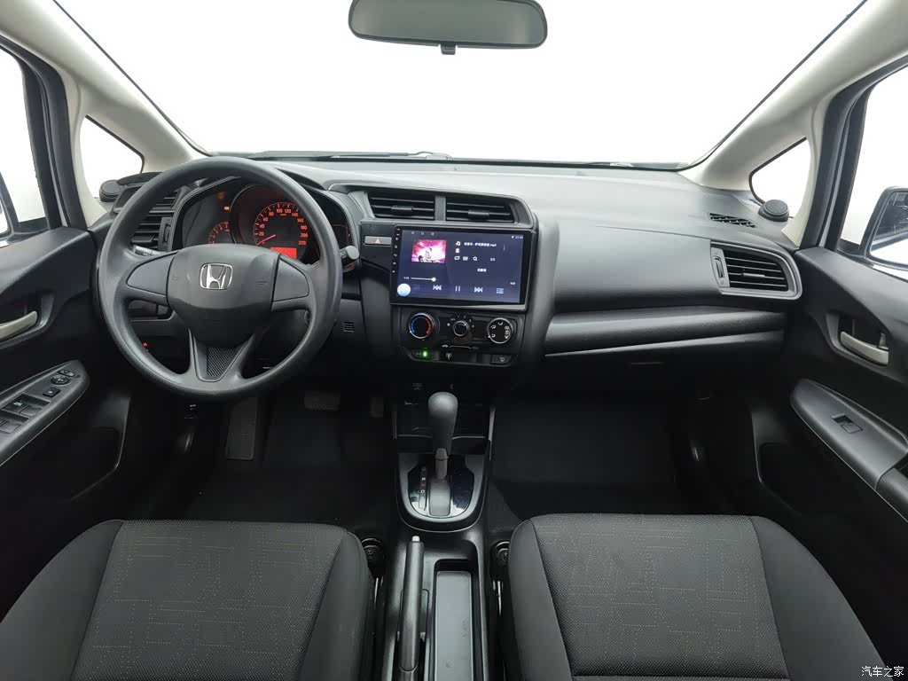 Honda Fit, 2019 все фото