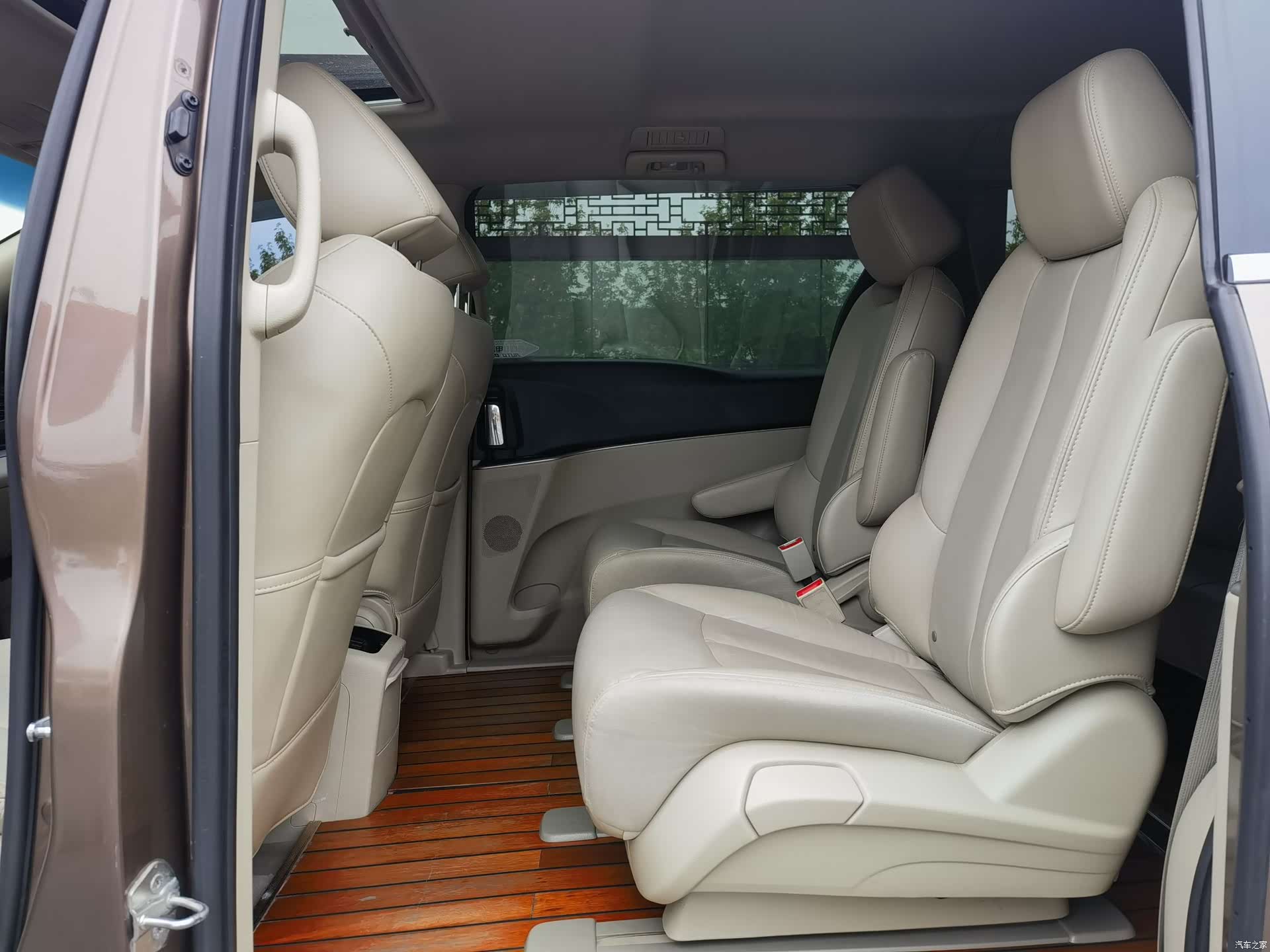 Buick GL8, 2019 10